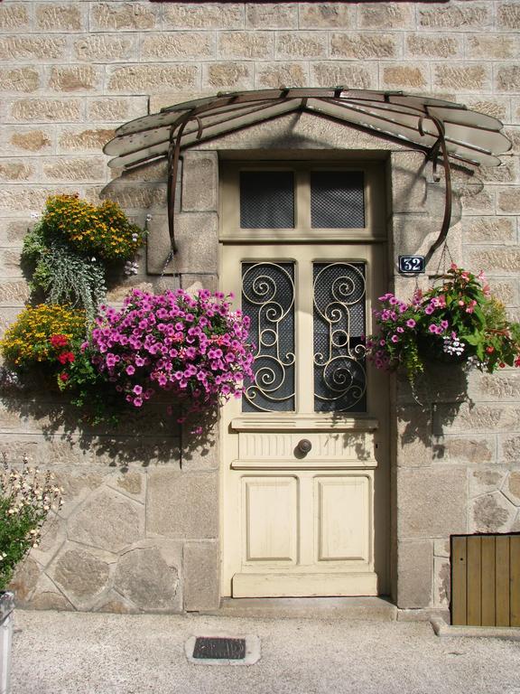 Chambre D'Hotes Des Monedieres Bed and Breakfast Treignac Exteriör bild